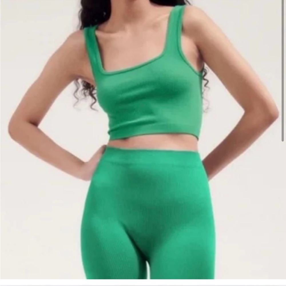 green zara tank